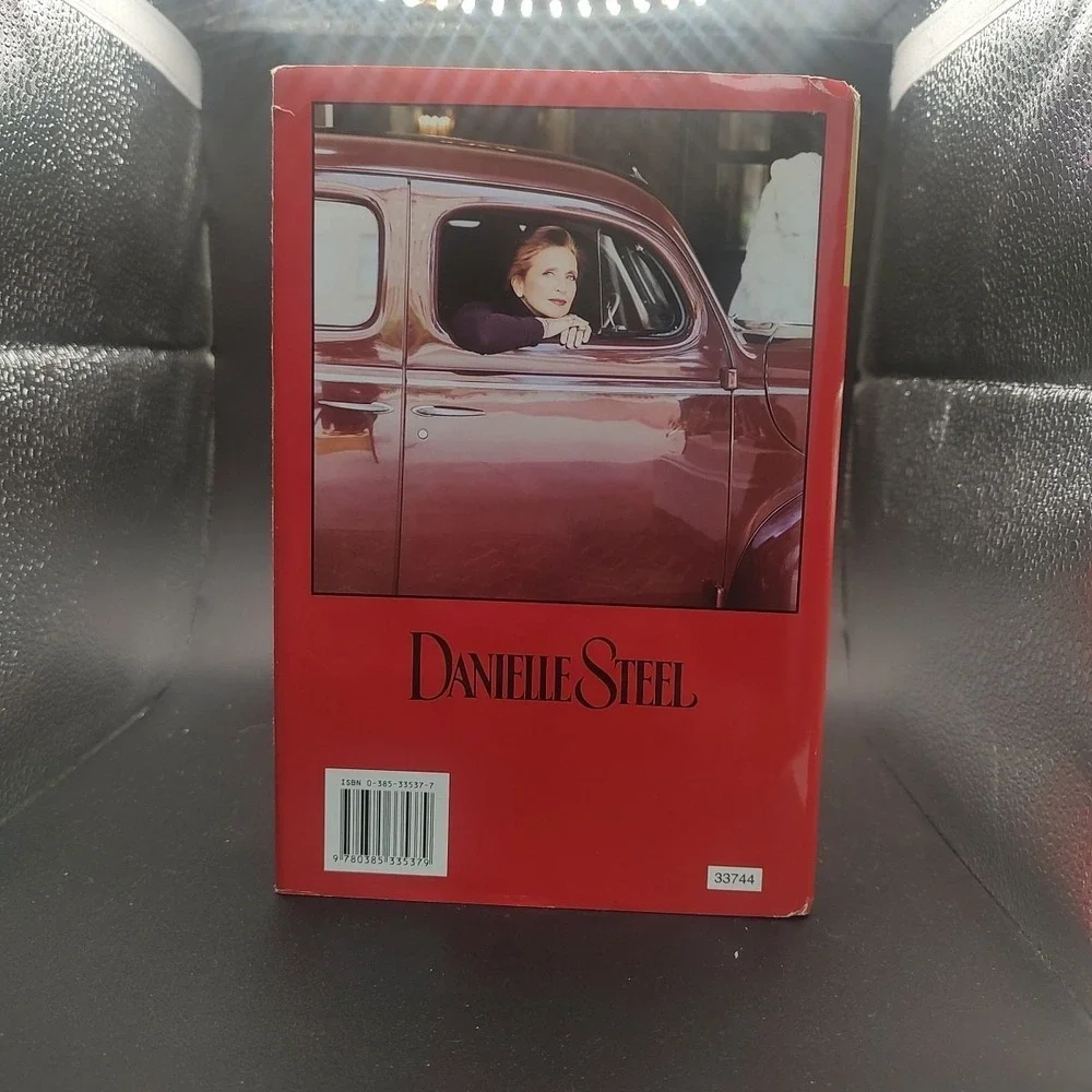 Lone Eagle by‎ Danielle Steel (2001, Hardcover)